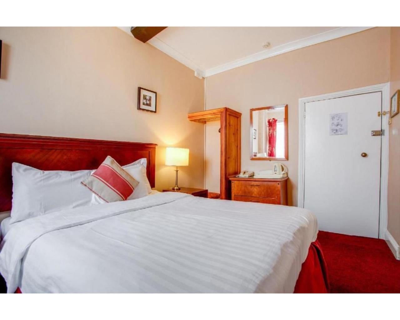 The Rose And Crown Hotel Wisbech Extérieur photo