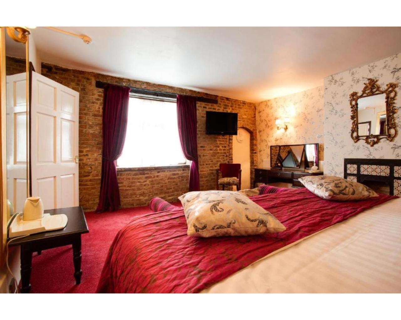 The Rose And Crown Hotel Wisbech Extérieur photo