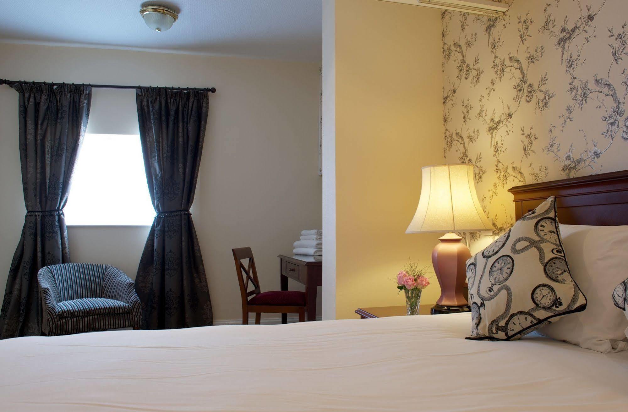 The Rose And Crown Hotel Wisbech Extérieur photo